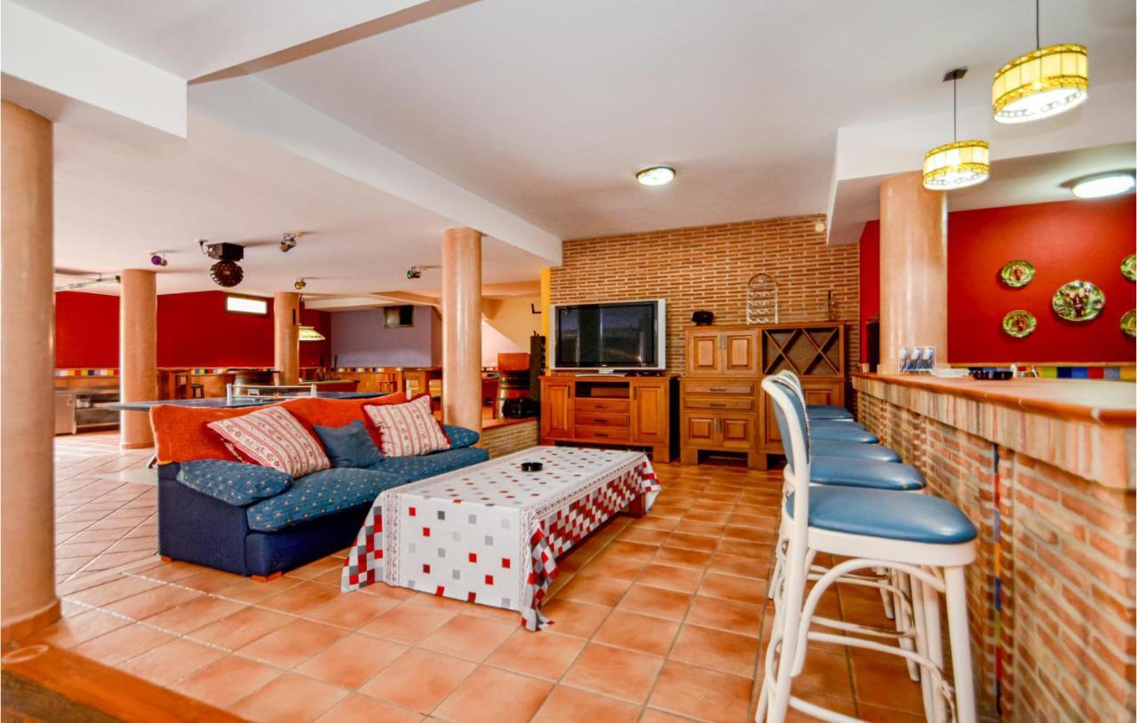 In With Kitchen Estepona