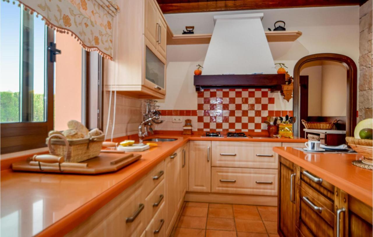 Сasa de vacaciones In With Kitchen Estepona