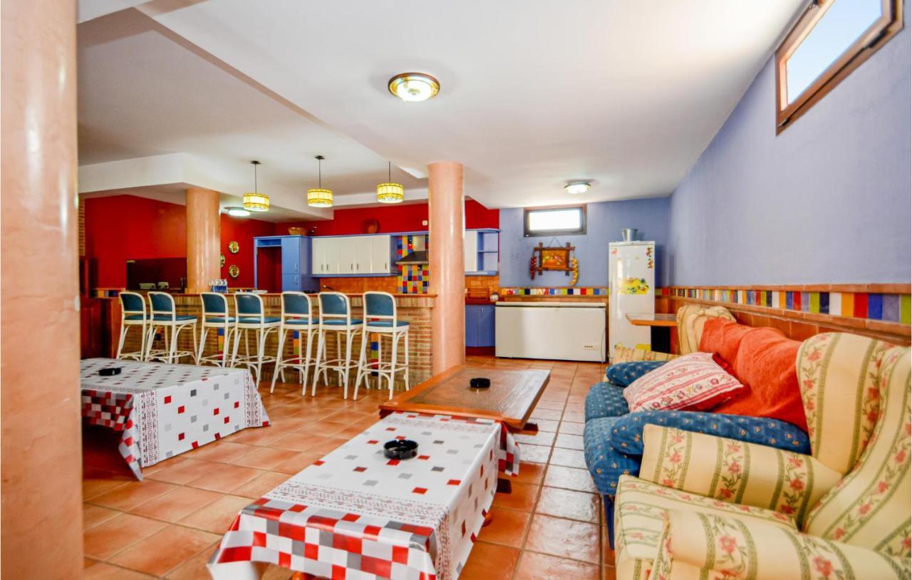 In With Kitchen